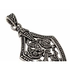 Borrestijl Zwaardpuntsieraad, Verzilverd