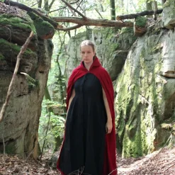 Leonardo Carbone Fluwelen Mantel Ilja, Rood 9 Leonardo Carbone Fluwelen Mantel Ilja, Rood -Mode Winkel fluwelen mantel ilja rood 1