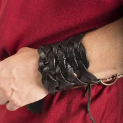 Epic Armoury Gevlochten Leren Armband, Zwart -Mode Winkel gevlochten leren armband zwart 2