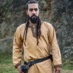 Leonardo Carbone Keltische Tuniek Finn Honingbruin