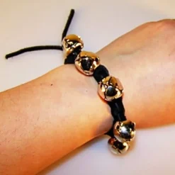Middeleeuwse Armband Met Belletjes, Bruin