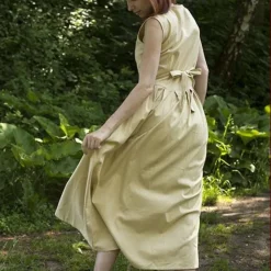 Epic Armoury Middeleeuwse Jurk Elaine, Beige 8 Epic Armoury Middeleeuwse Jurk Elaine, Beige -Mode Winkel middeleeuwse jurk elaine beige 1