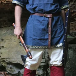 Leonardo Carbone Middeleeuwse Tuniek Alfred -Mode Winkel middeleeuwse tuniek alfred 1