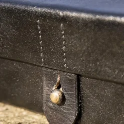 Epic Armoury Rechthoekige Leren Tas, Zwart -Mode Winkel rechthoekige leren tas zwart 2