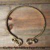 Torc Met Keltische Spiralen, Verzilverd -Mode Winkel torc met keltische spiralen verzilverd
