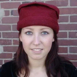 Leonardo Carbone Vilten Dopje, Rood -Mode Winkel vilten dopje rood 3